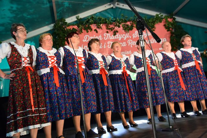 Dzień Tradycji, Stroju i Pieśniczki Regionalnej w Strumieniu 