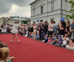 Siedlczanie mogli wsiąść w wehikuł czasu i zobaczyć ulicę Pułaskiego - Piękną sprzed stu lat