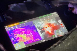 Nocny pożar w Falenicy. Strażacy walczyli z ogniem do rana