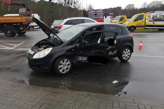 Wypadek na ul. Nowotoruńskiej w Bydgoszczy. Kobieta w ciąży trafiła do szpitala! [ZDJĘCIA]