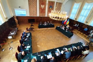 Nie będzie referendum o organizacji ośrodków dla migrantów w Sopocie