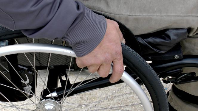 Miasto przygotowało pakiet informacji dla osób niepełnosprawnych oraz korzystających z pomocy MOPR-u 