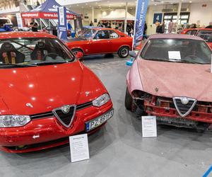  Czerwone ferrari warte 2,5 miliona euro w Poznaniu.