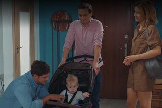 	M jak miłość odc. 1766. Olek (Maurycy Popiel), Marcin (Mikołaj Roznerski), Kama (Michalina Sosna), Borysek (Tymon Szkopek)