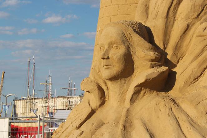 Rzeźby z piasku na Łasztowni