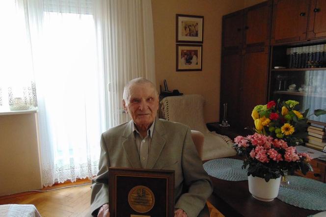 Walczył w II wojnie światowej, a teraz świętuje 100. urodziny! Piękny jubileusz pana Zbigniewa