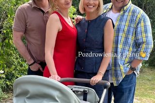 M jak miłość nowy sezon. Dorota (Iwona Rejzner), Bartek (Arkadiusz Smoleński), Jagoda (Katarzyna Kołeczek), Tadeusz (Bartłomiej Nowosielski) na planie