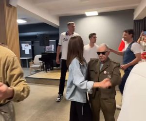 Gwiazdy i tancerze z TzG z wizytą u Powstańców