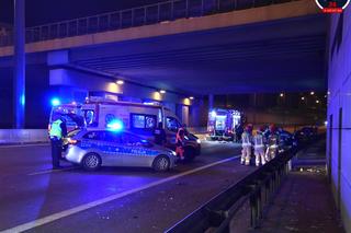 Poważny wypadek na S8. Zderzenie trzech aut osobowych i ciężarówki. 5 osób rannych!