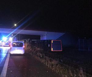 Autostrada A1 w Częstochowie zablokowana. Ciężarówka leży na jezdni