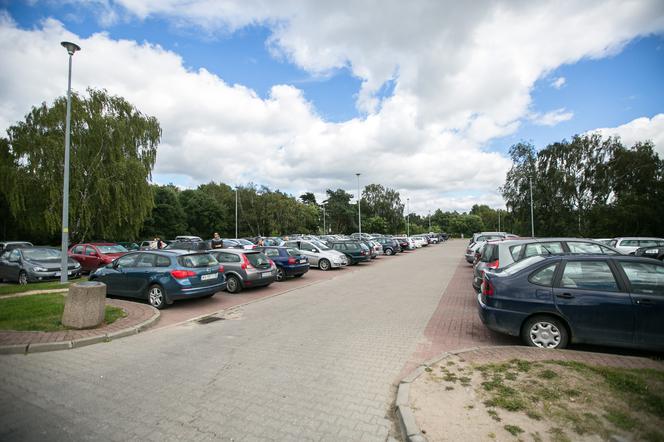 Parking nadmorski przy ul. Czarny Dwór. 