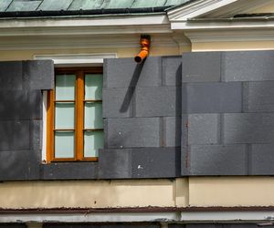 Nielegalna termomodernizacja zabytku w Wilanowie