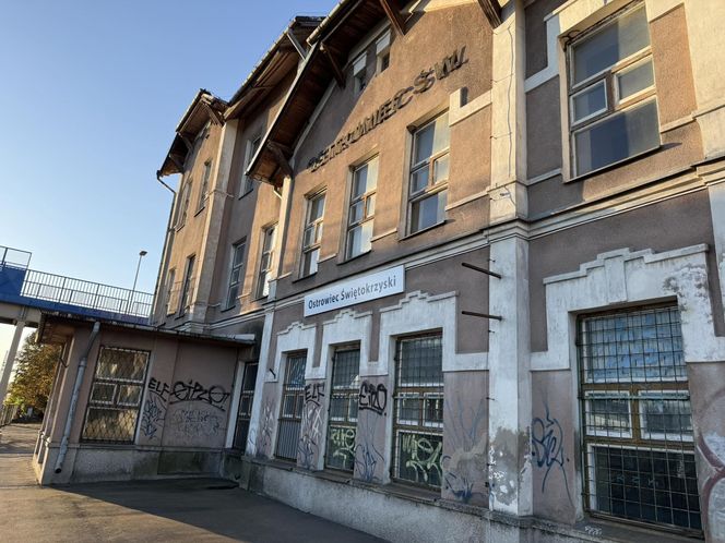 Dworzec W Ostrowcu Świętokrzyskim