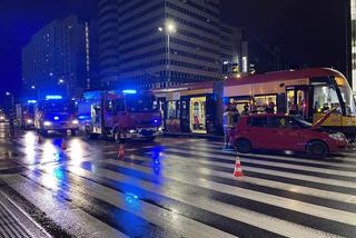Dramatyczne zderzenie przewozu osób z tramwajem