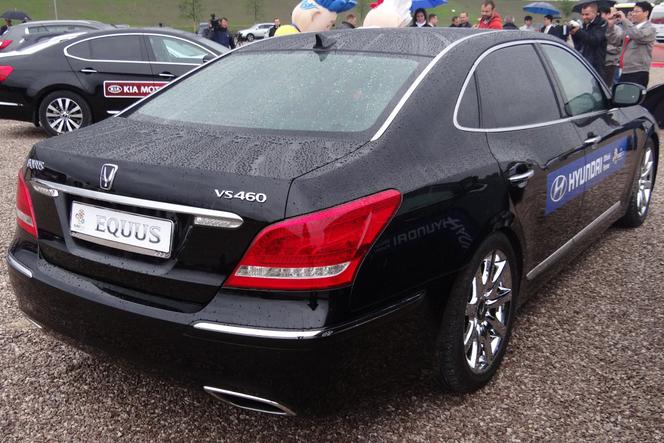 Hyundai Equus