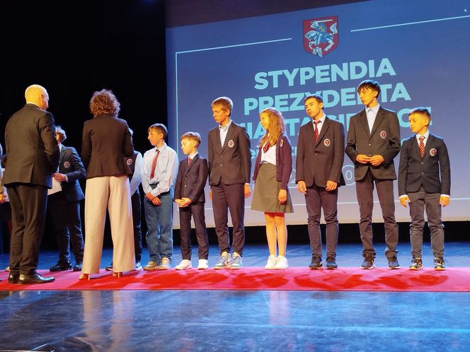Blisko 700 najzdolniejszych siedleckich uczniów z nagrodami za dokonania w nauce!