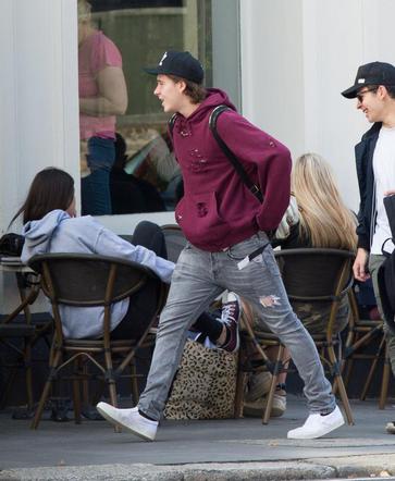Brooklyn Beckham z tajemniczą blondynką