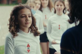 Zatoka szpiegów, odcinek 13. Jadzia Redlińska (Ninel Kos), Eva Stromberg (Sonia Mietielica)