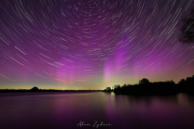 Tak wyglądała zorza polarna na niebie między Bydgoszczą a Toruniem. Miłośnicy astronomii zrobili niesamowite zdjęcia! 