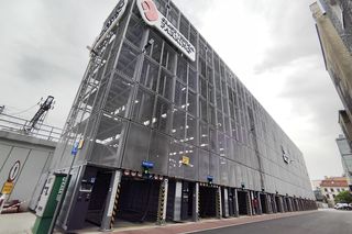 Automatyczny parking w Katowicach miał być parkingowym gamechangerem. Nie zmienił nic