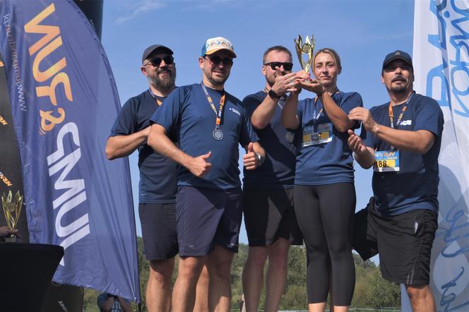 Jump and Run 2023 w Bydgoszczy. Bieg z dmuchanymi przeszkodami przyciągnął tłumy