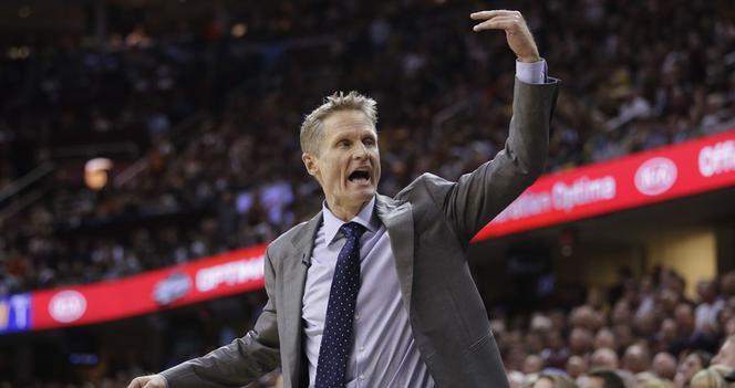 Steve Kerr wypowiedział wojnę sędziom NBA i zapłaci za to 25 tysięcy dolarów