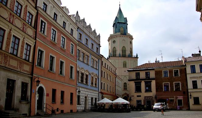 Kamienice i podwórka miejskie