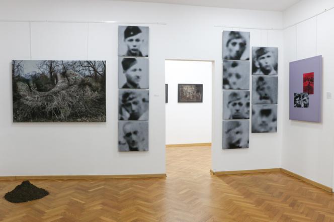 Wystawy można oglądać w Małej Galerii Fotograficznej Kontrast w Obornikach Śląskich