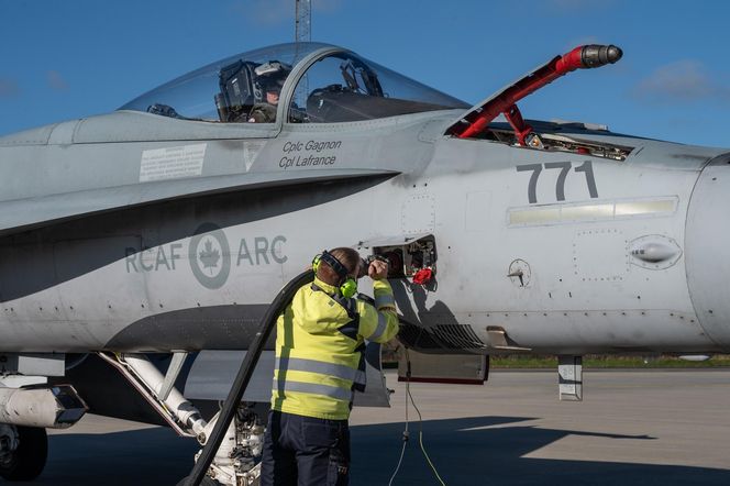 Kanadyjskie CF-18 i CC-130 w Krajach Bałtyckich