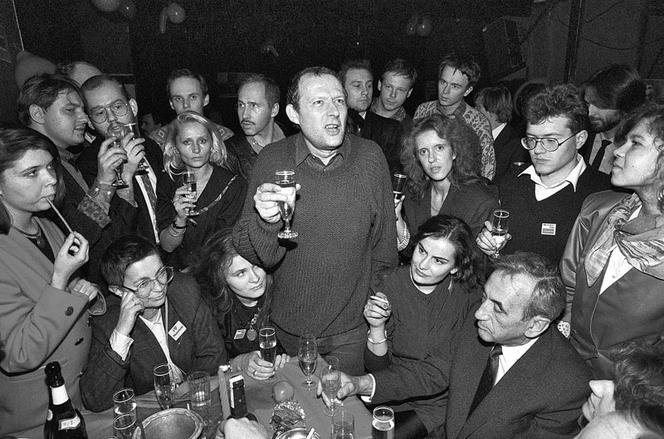 Kobiety go uwielbiały, Legenda opozycji Adam Michnik - fascynująca historia opozycjonisty