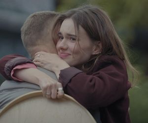 M jak miłość, odcinek 1885. Franka (Dominika Kachlik), Paweł (Rafał Mroczek)