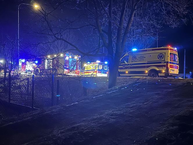 Śmiertelny wypadek z udziałem autobusu i samochodu osobowego przy ulicy Płochocińskiej