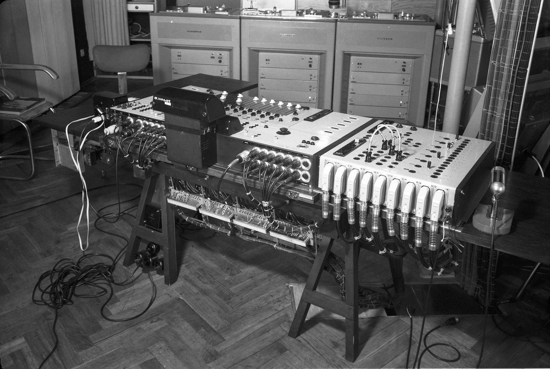 Rekonstrukcja Czarnego Pokoju Oskara Hansena: powraca Studio Eksperymentalne Polskiego Radia