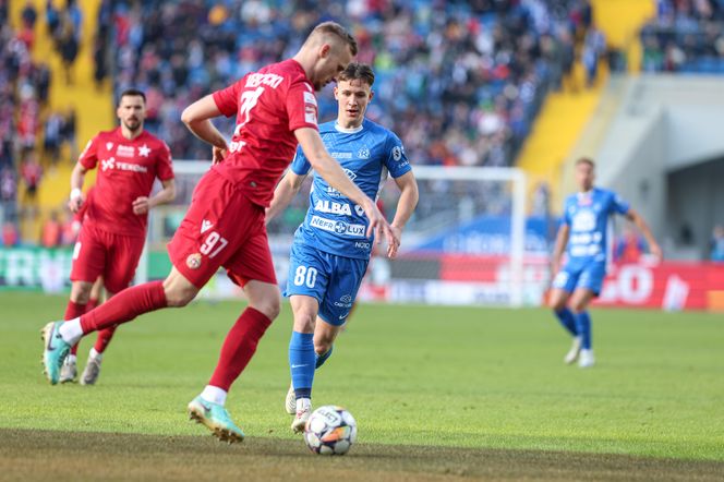 Nie tak miało być. Kompromitacja Niebieskich na Stadionie Śląskim. Wisła rozniosła Ruch Chorzów