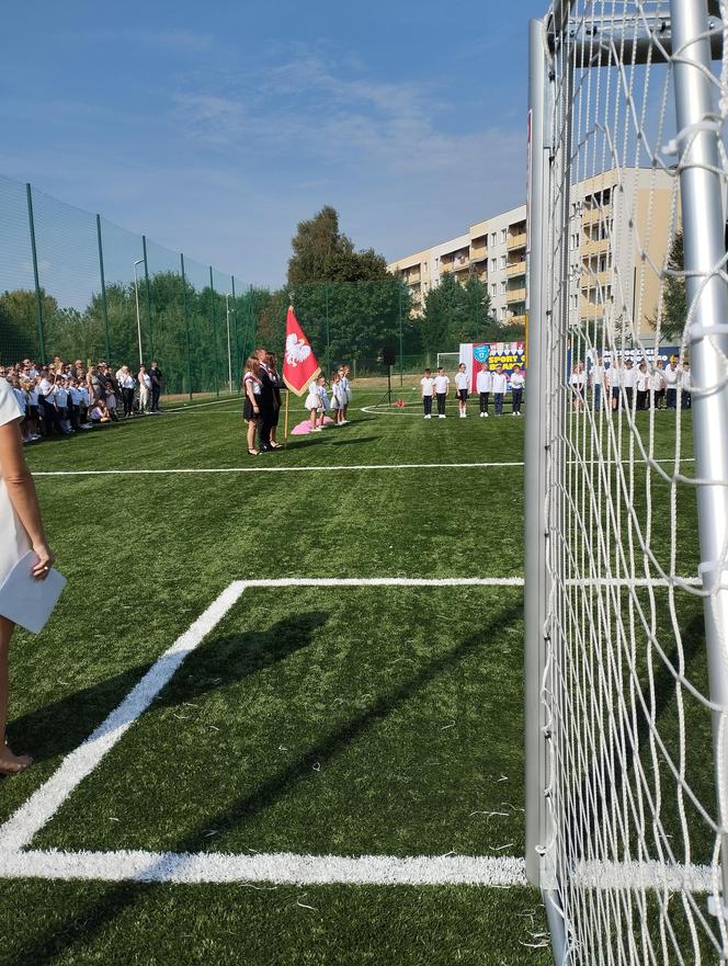 Nowe boisko piłkarskie przy PSP nr 17 w Radomiu