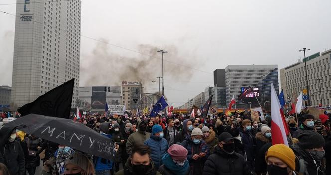 Strajk kobiet w Warszawie