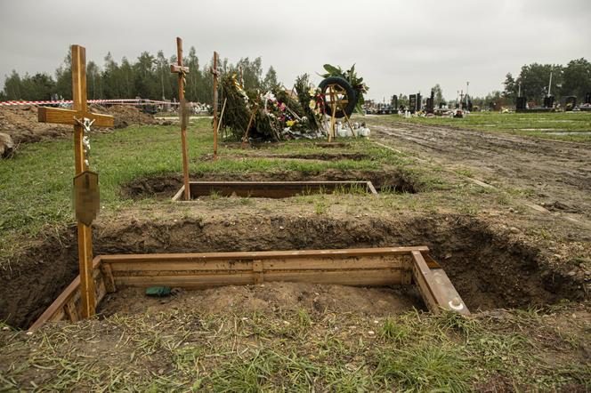 Dolny Śląsk. Woda zniszczyła groby