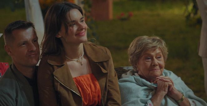 M jak miłość odcinek specjalny 25 lat serialu. Barbara (Teresa Lipowska), Franka (Dominika Kachlik), Paweł (Rafał Mroczek)dcinek specjalny 25 lat serialu. Marysia (Małgorzata Pieńkowska)