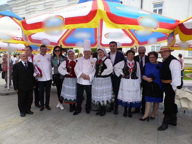  15 Edycja kremówki papieskiej. 