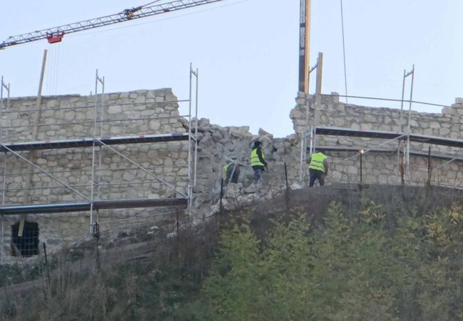 Iłża: Mur zamku runął! Aktywiści szukają winnych. Sprawa jest zbyt poważna
