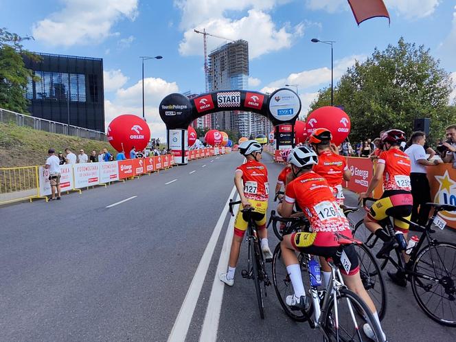 Tour de Pologne w Katowicach. Kolarze bawią się z kibicami