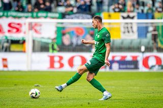 Śląsk mocno skomplikował sobie grę o utrzymanie. Nieprawdopodobny niefart Aleksa Petkowa! [WIDEO]
