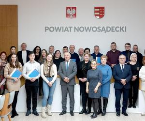 To lokalne kuźnie młodych talentów. Szkółki Ginących Zawodów będą działać także w tym roku!