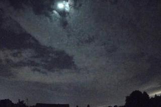 Tajemnicza kula światła nad Warszawą