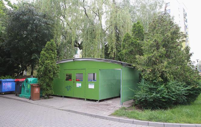 Bezdomna urodziła na śmietniku