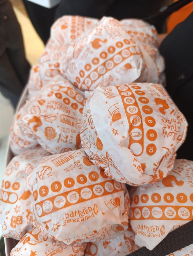 Kolejka czekała od 5 rano. Byliśmy na otwarciu Popeyes w Gdyni 