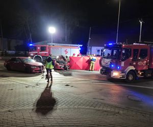 Bełchatów. Śmiertelny wypadek na ul. Wojska Polskiego. 47-latek zginął w zderzeniu z BMW [ZDJĘCIA]