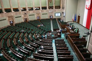 Państwo przejmie domy i działki. Właściciel otrzymają odszkodowania. Sejm zdecydował