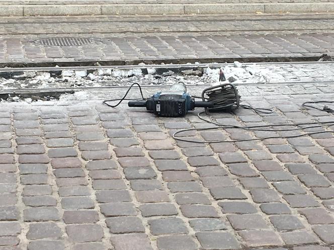 Trwa naprawa torowiska na Wybickiego w Grudziądzu