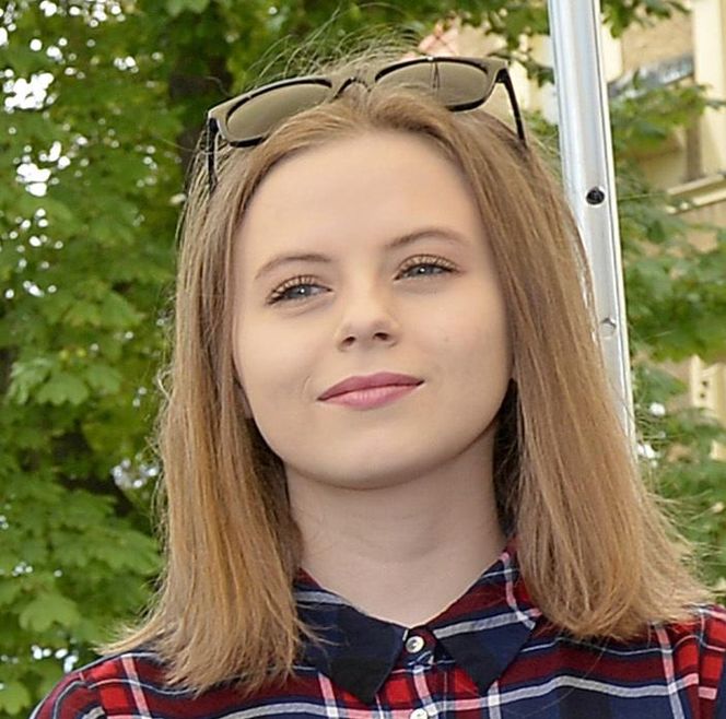 Grała Emilkę w "Ojcu Mateuszu". Dziś ma 24 lata i zachwyca urodą 